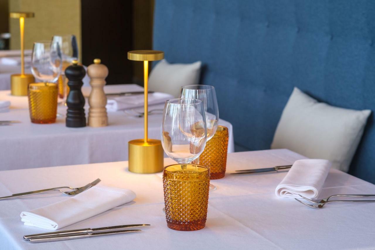 Malibu Foz Hotel - La Maison Younan Фигейра-да-Фош Экстерьер фото Restaurant